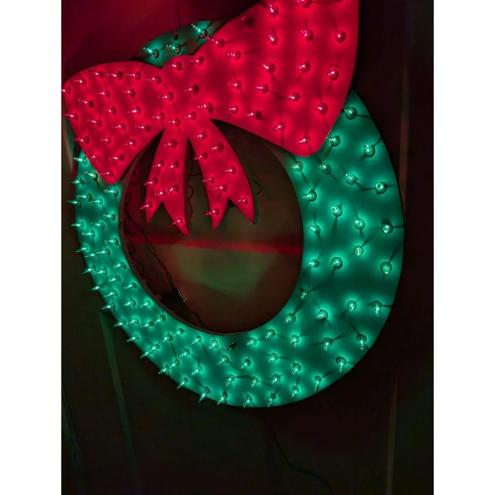 New-Freva Christmas Wreath 16
